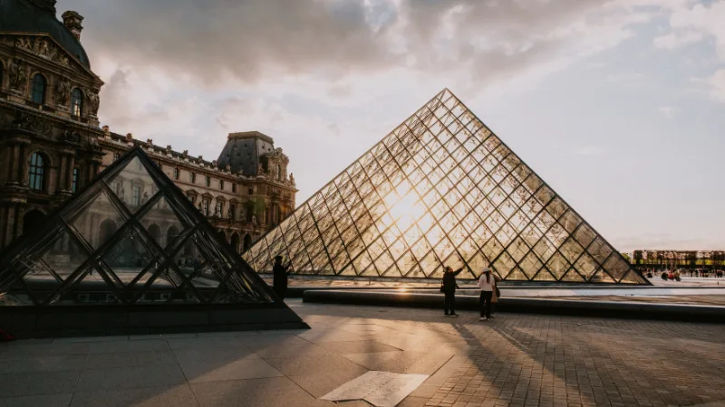 La Tour Eiffel et vue sur les toits de Paris