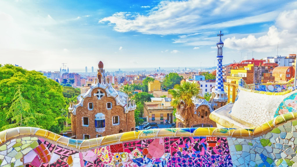 Image d'antony gaudi village. Barcelone visiter 3 jours